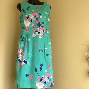 Sleeveless dress